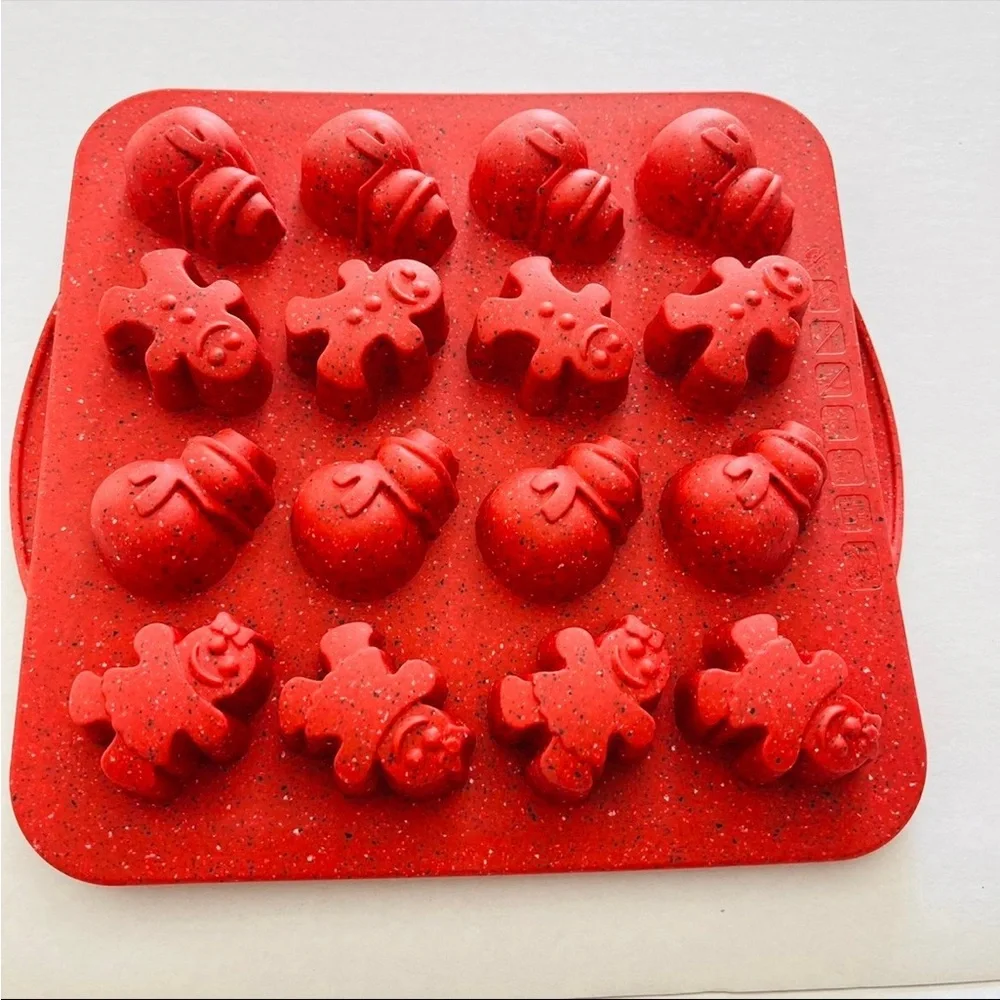 16ct Silicone Gingerbread Snowman‎ Mini Muffin Pan No BPA New Without Packaging